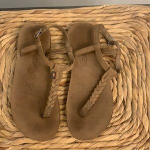 Rainbow sandals size 4/5